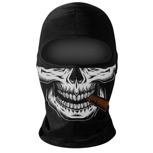 Crâne avec un cigare